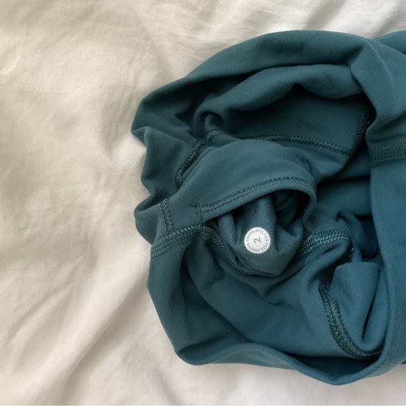 Lululemon Align leggings - Picture 2 of 2